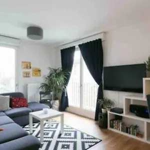 Cozy & Quiet Getaway Just 300m From Paris With Free Private Parking Gentilly